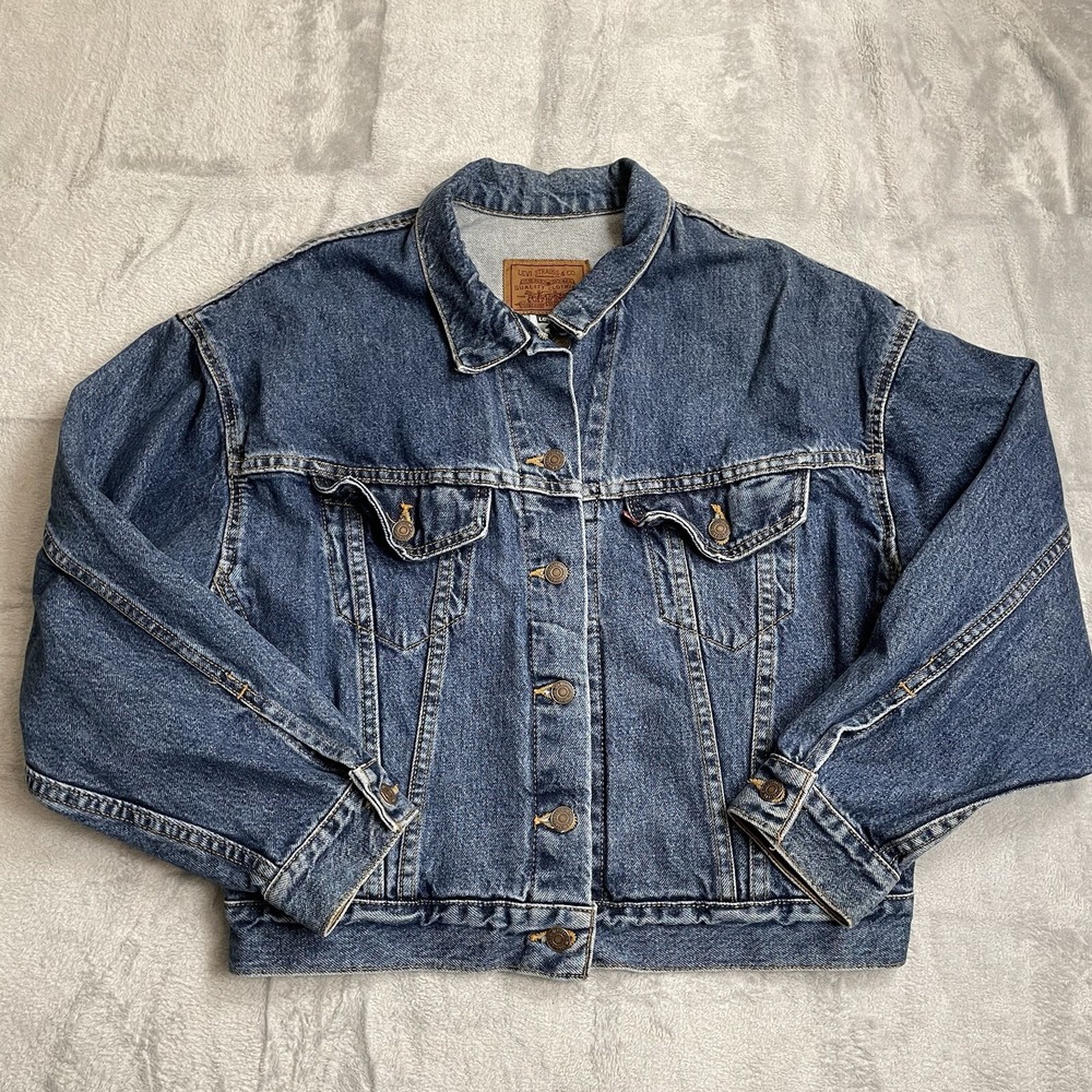 Vintage Levi's Jean Jacket Medium Womens USA Denim Trucker 1995